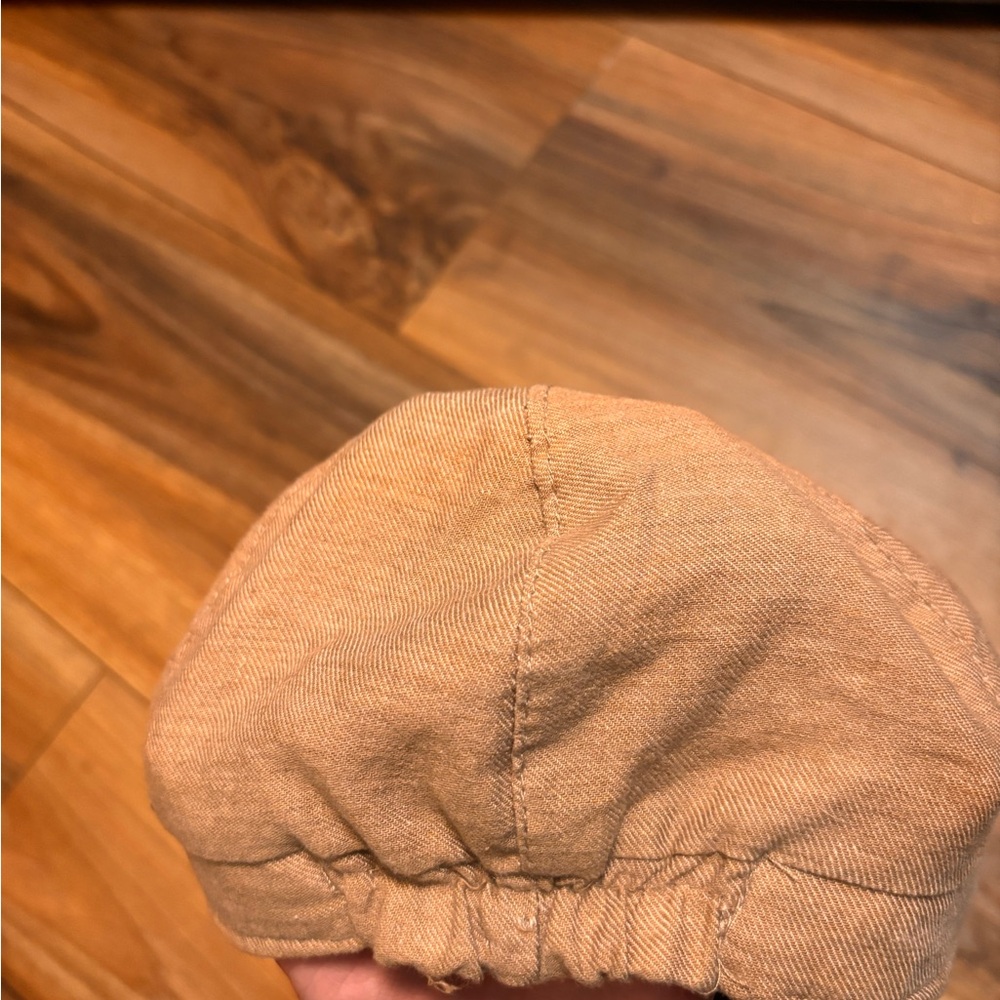 Floral cap - Picture 3 of 3